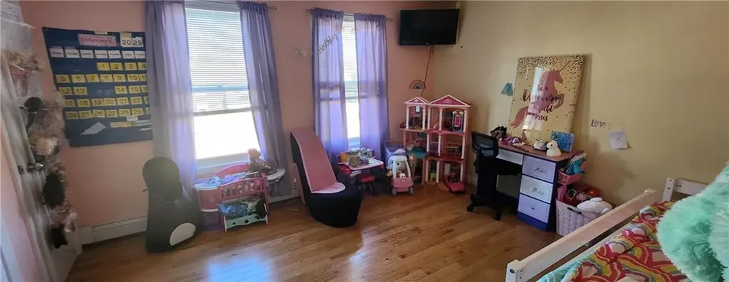 423 Metacom Avenue Bristol RI 02809