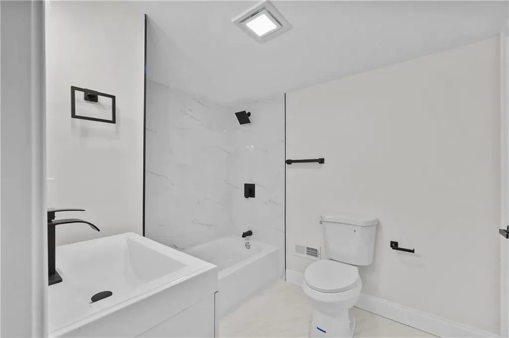 145 Mishnock Road West Greenwich RI 02817