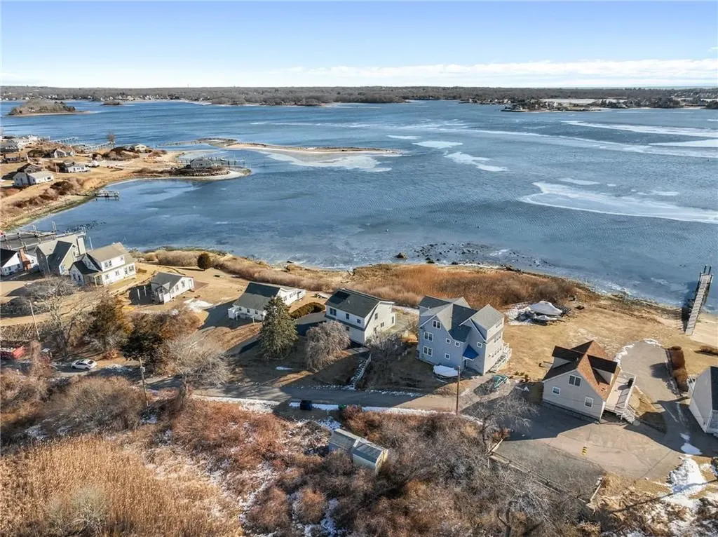 182 South Jerry Cove Road South Kingstown RI 02879