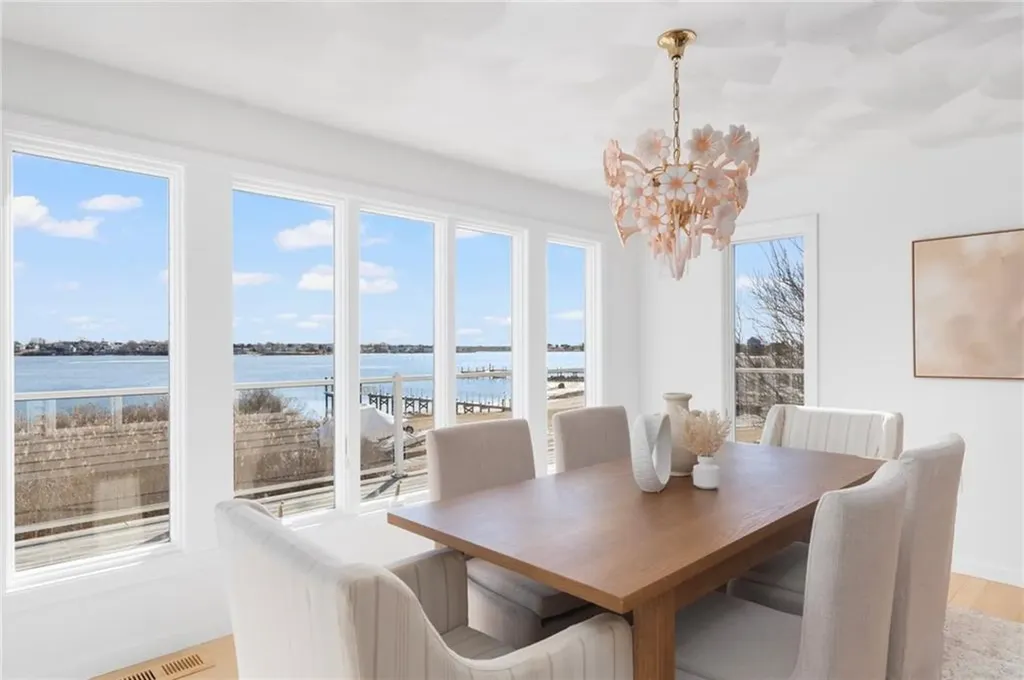 182 South Jerry Cove Road South Kingstown RI 02879