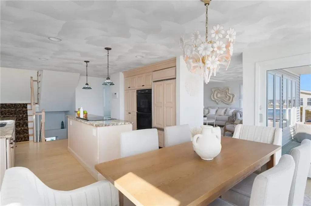 182 South Jerry Cove Road South Kingstown RI 02879