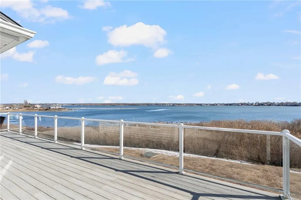 182 South Jerry Cove Road South Kingstown RI 02879