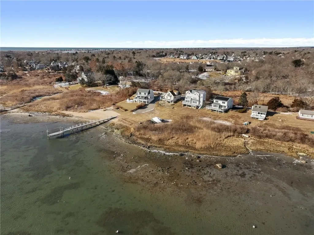 182 South Jerry Cove Road South Kingstown RI 02879