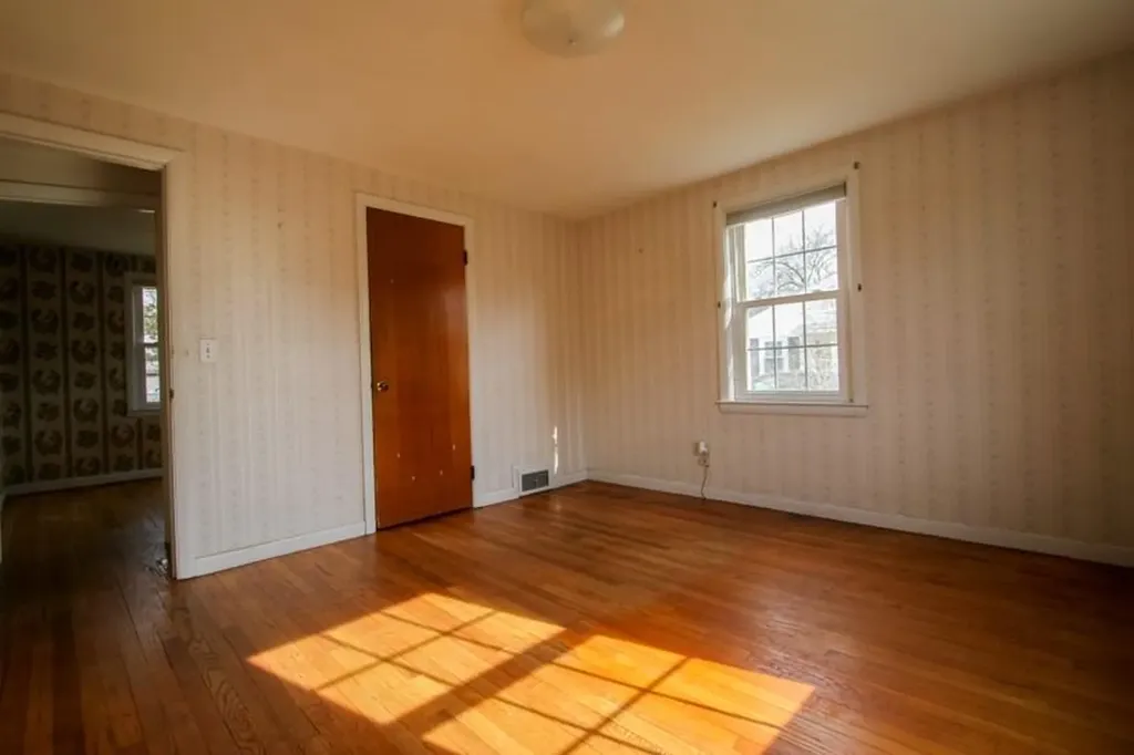 29 Ideal Court Warwick RI 02818