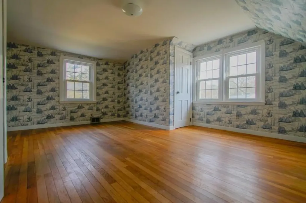 29 Ideal Court Warwick RI 02818