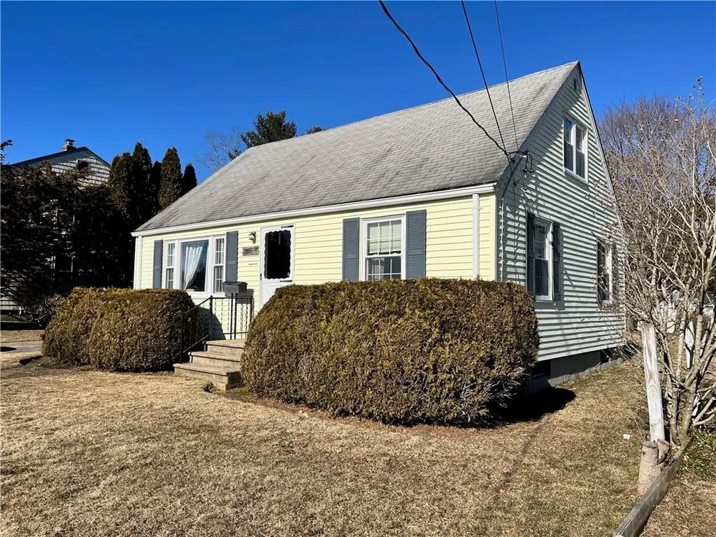 29 Ideal Court Warwick RI 02818