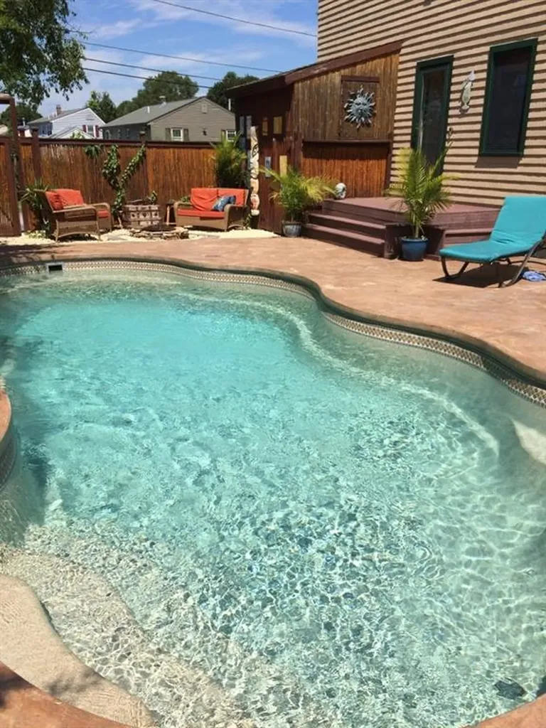12 Matthew Court Warren RI 02885
