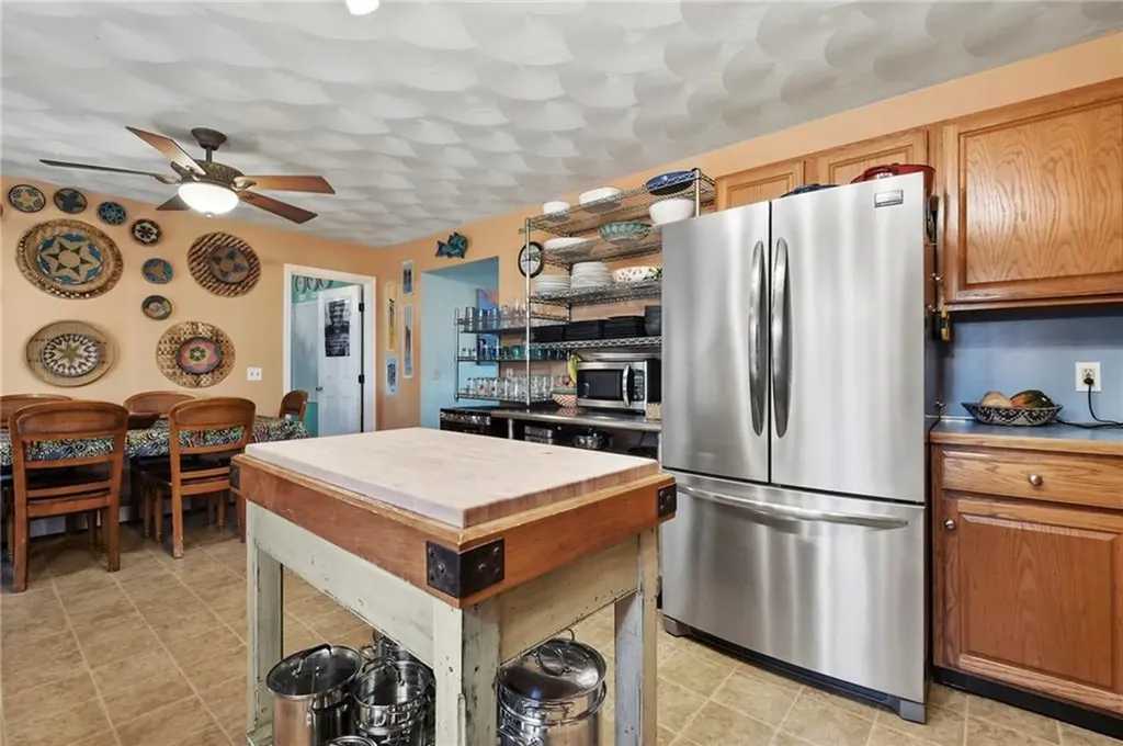 12 Matthew Court Warren RI 02885