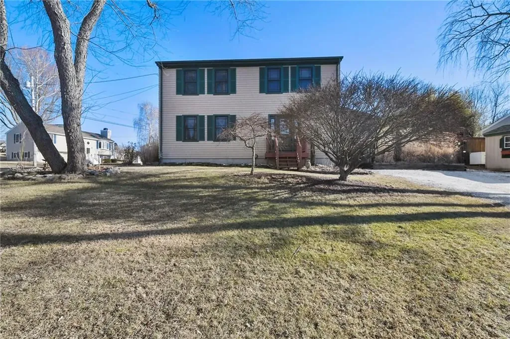 12 Matthew Court Warren RI 02885