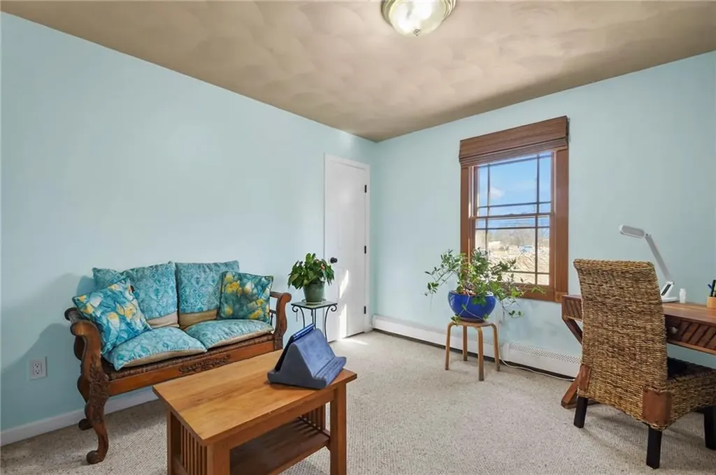 12 Matthew Court Warren RI 02885