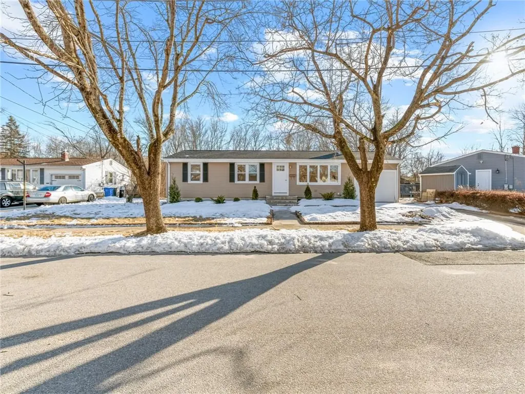 11 Amanda Court Cranston RI 02920