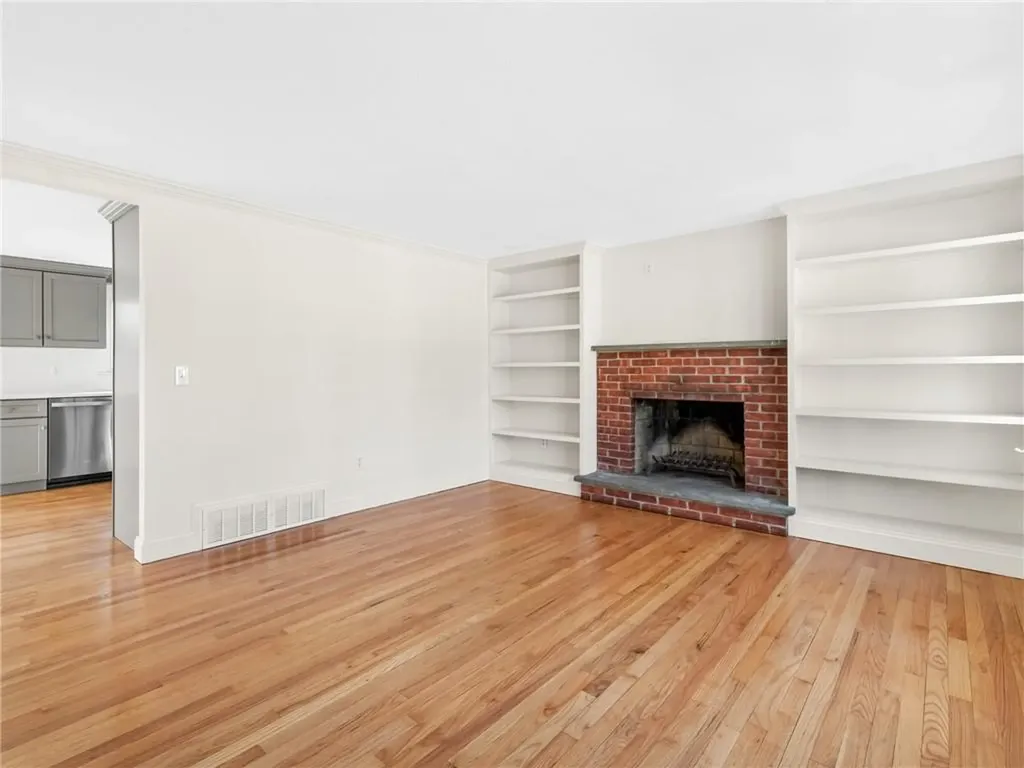 11 Amanda Court Cranston RI 02920