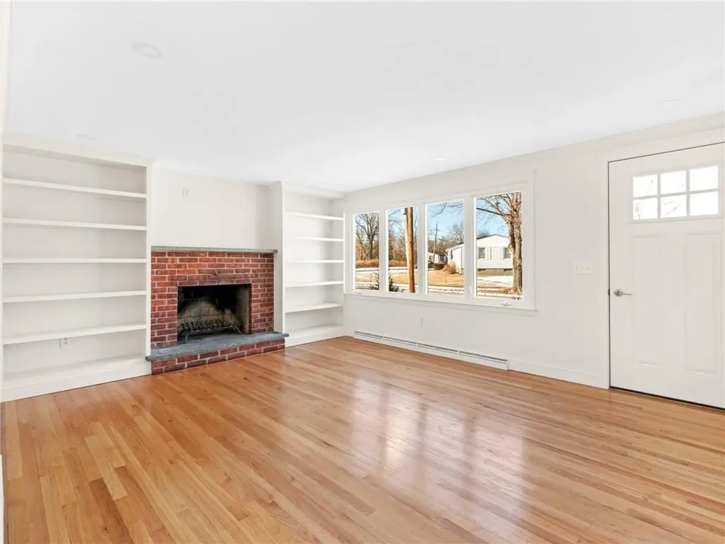 11 Amanda Court Cranston RI 02920