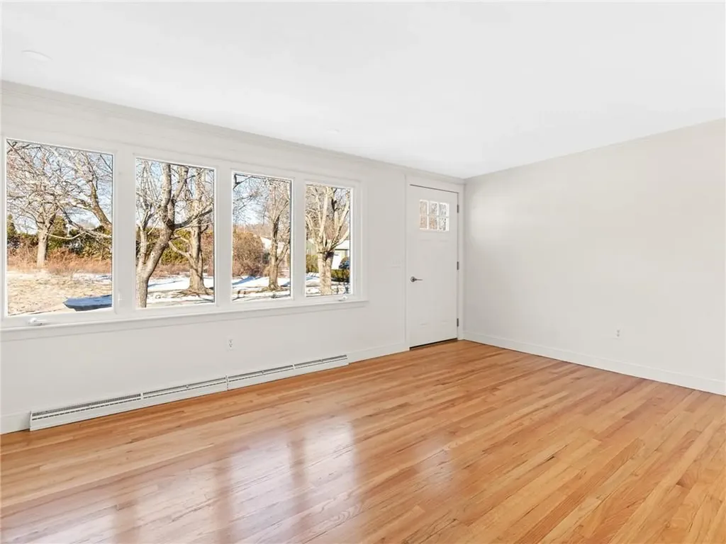 11 Amanda Court Cranston RI 02920