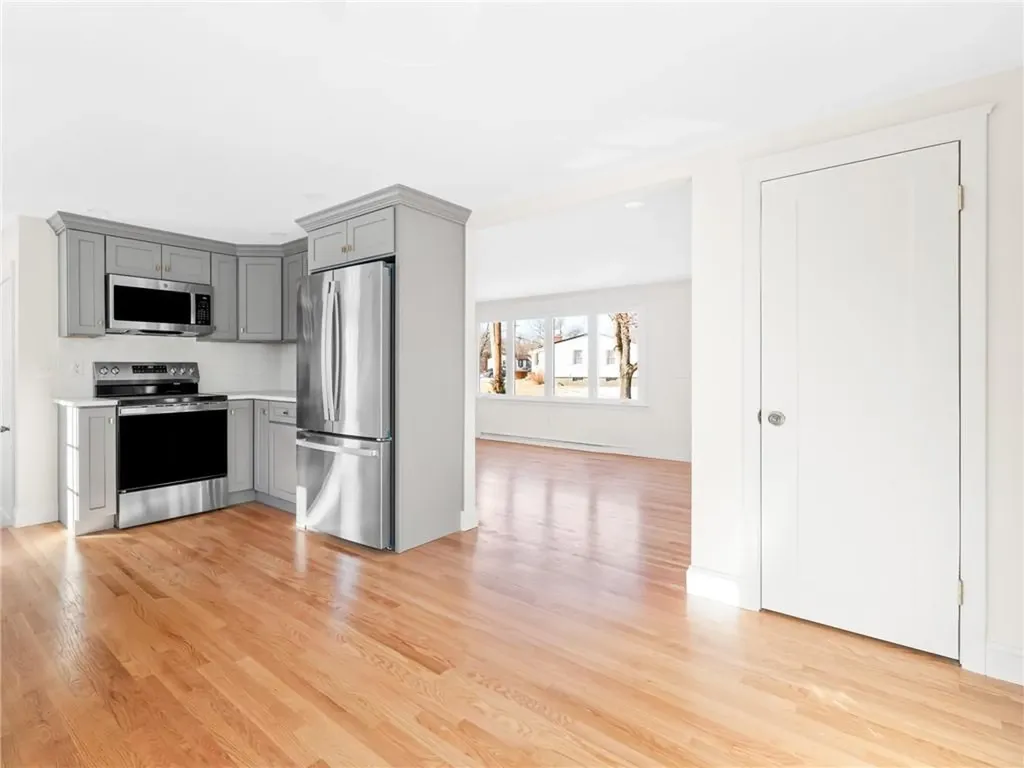 11 Amanda Court Cranston RI 02920