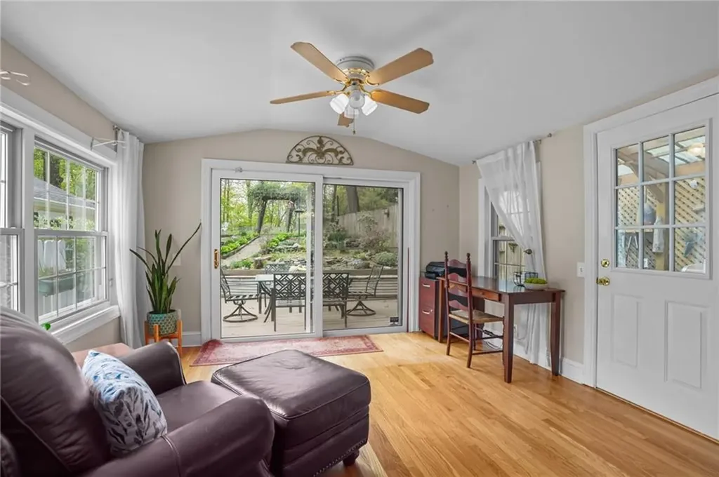 41 River Road Lincoln RI 02865