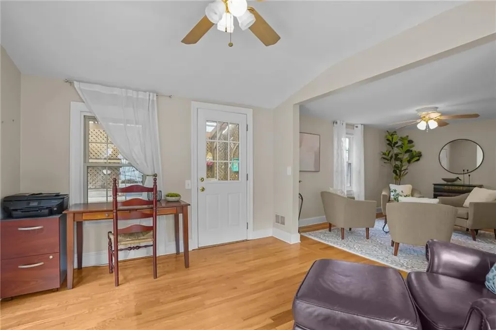 41 River Road Lincoln RI 02865