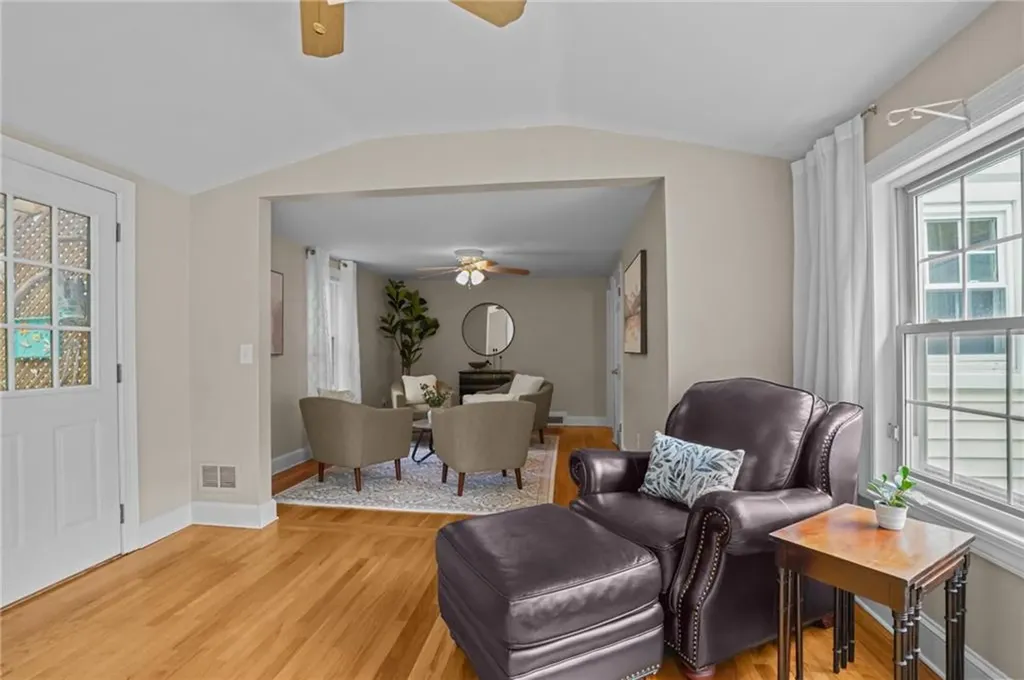41 River Road Lincoln RI 02865