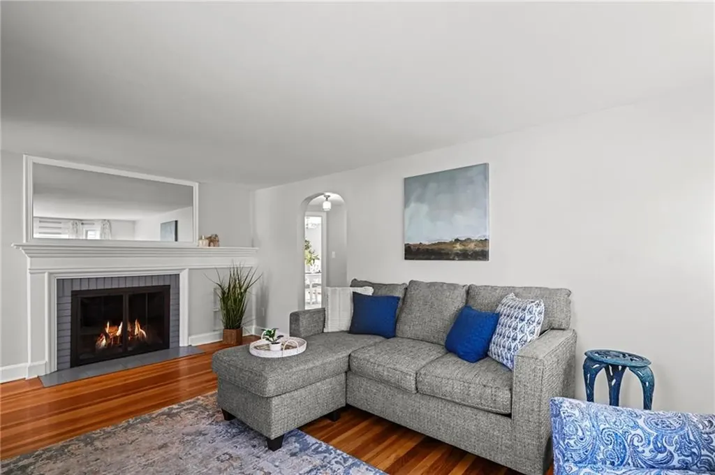 41 River Road Lincoln RI 02865