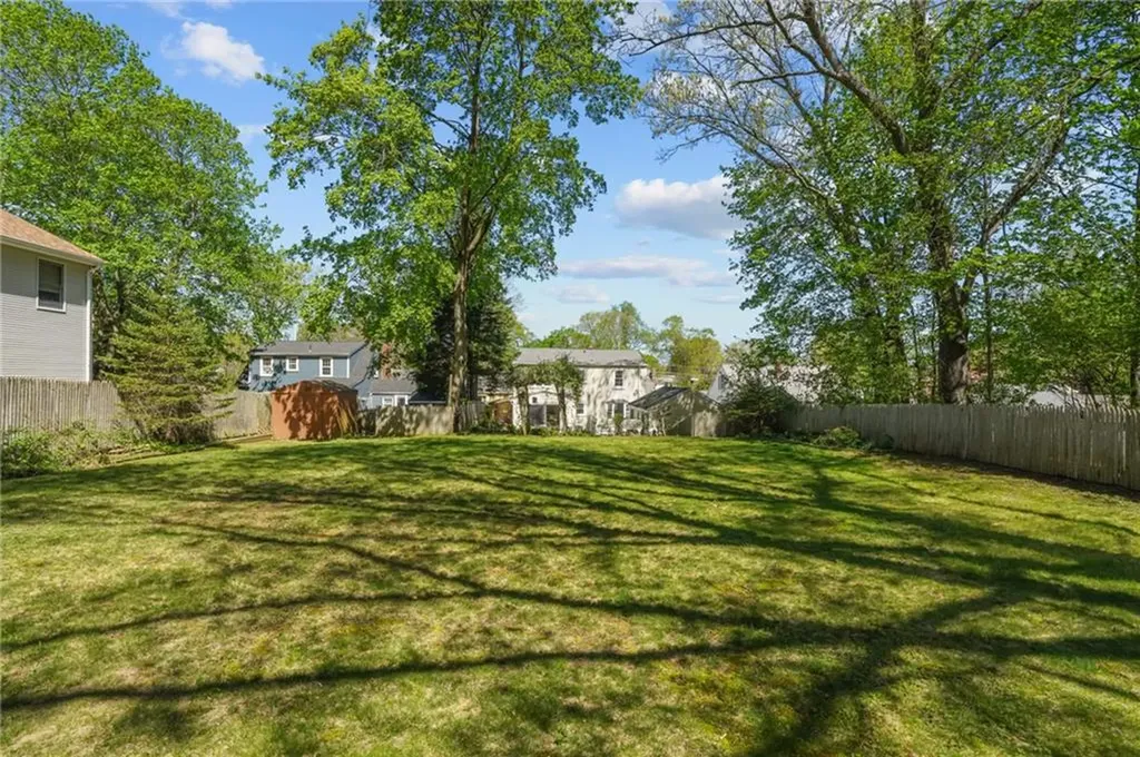 41 River Road Lincoln RI 02865