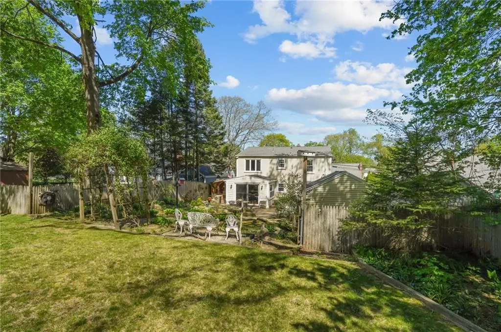 41 River Road Lincoln RI 02865