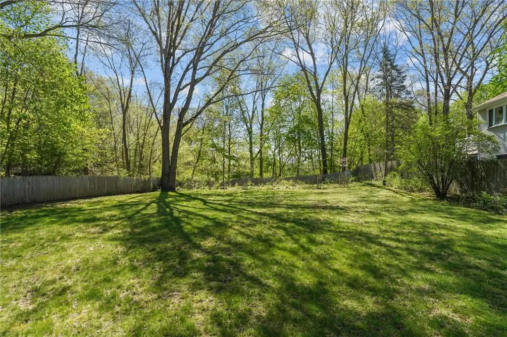 41 River Road Lincoln RI 02865