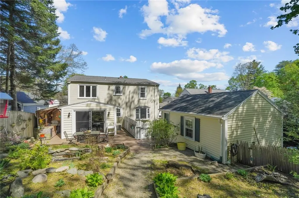 41 River Road Lincoln RI 02865