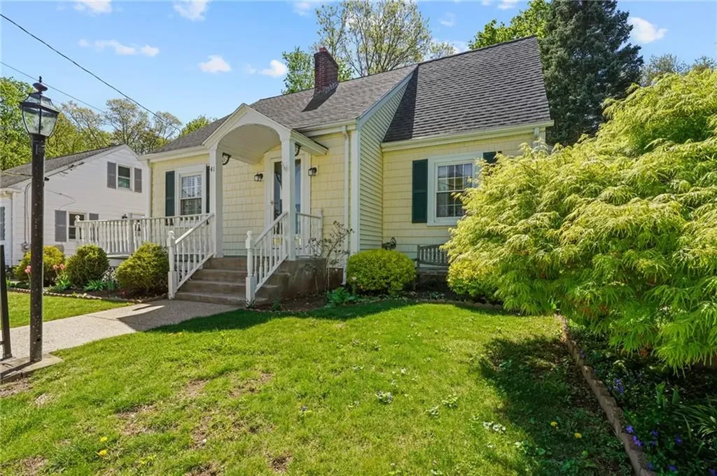 41 River Road Lincoln RI 02865