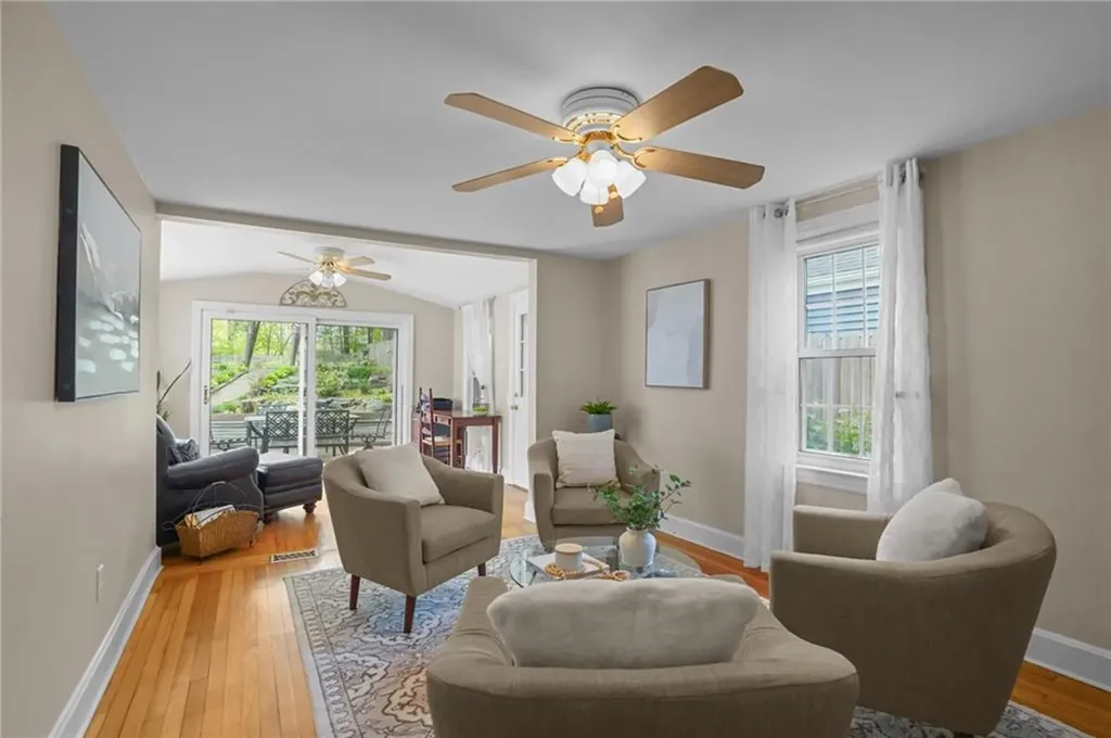 41 River Road Lincoln RI 02865