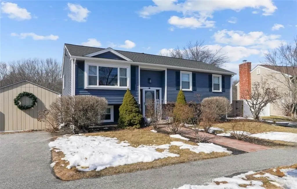 56 Verdant Drive Cranston RI 02920
