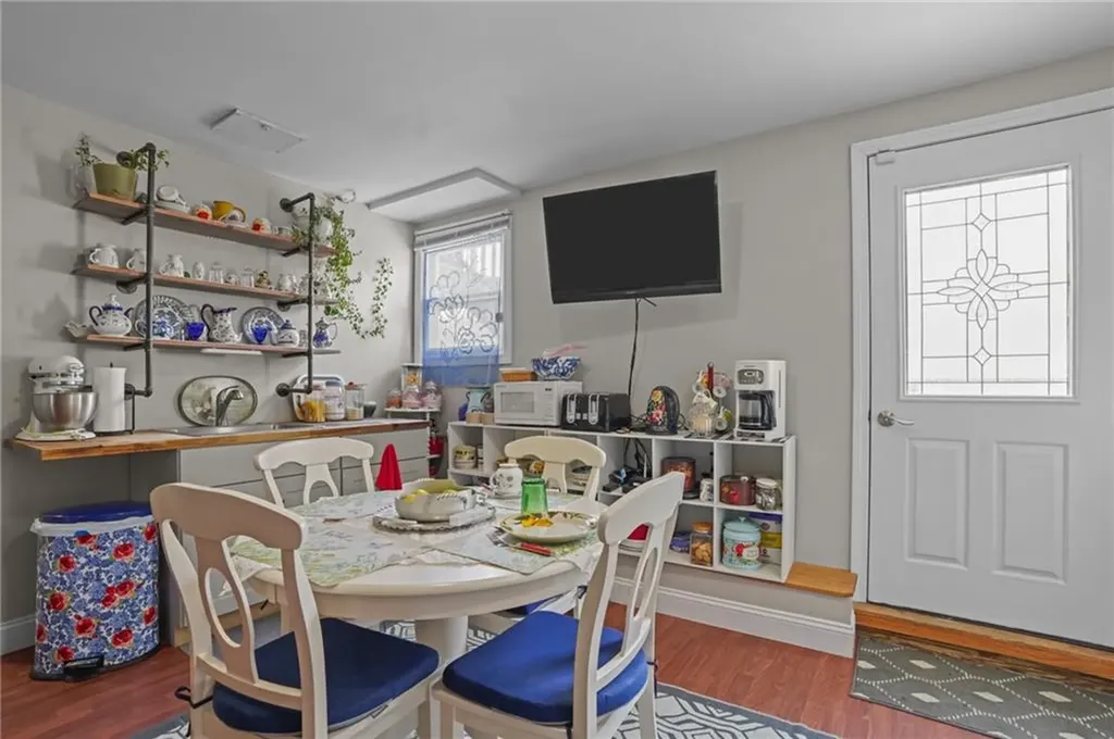 56 Verdant Drive Cranston RI 02920