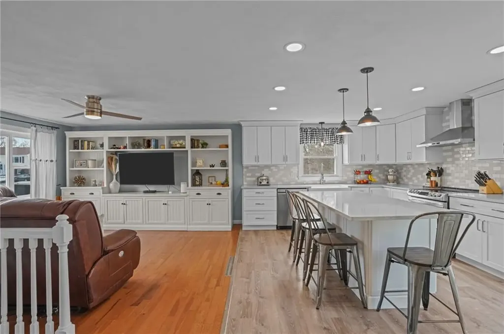 56 Verdant Drive Cranston RI 02920