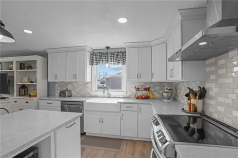 56 Verdant Drive Cranston RI 02920