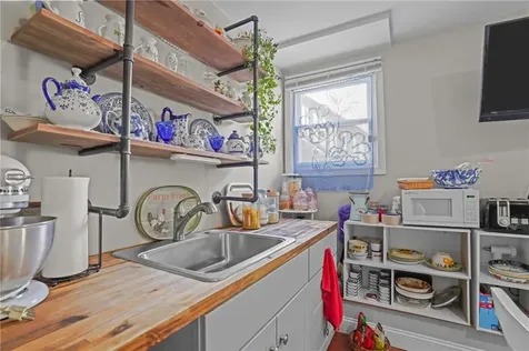 56 Verdant Drive Cranston RI 02920