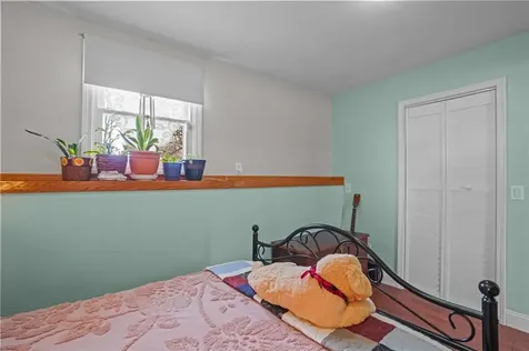 56 Verdant Drive Cranston RI 02920