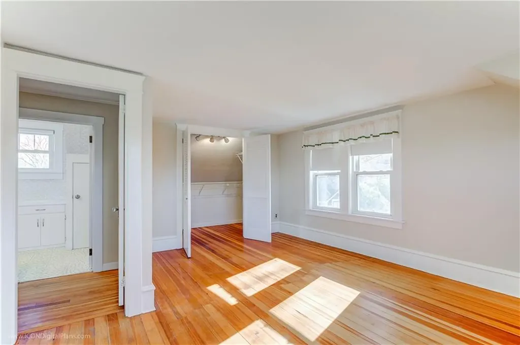 4168 Main Road Tiverton RI 02878
