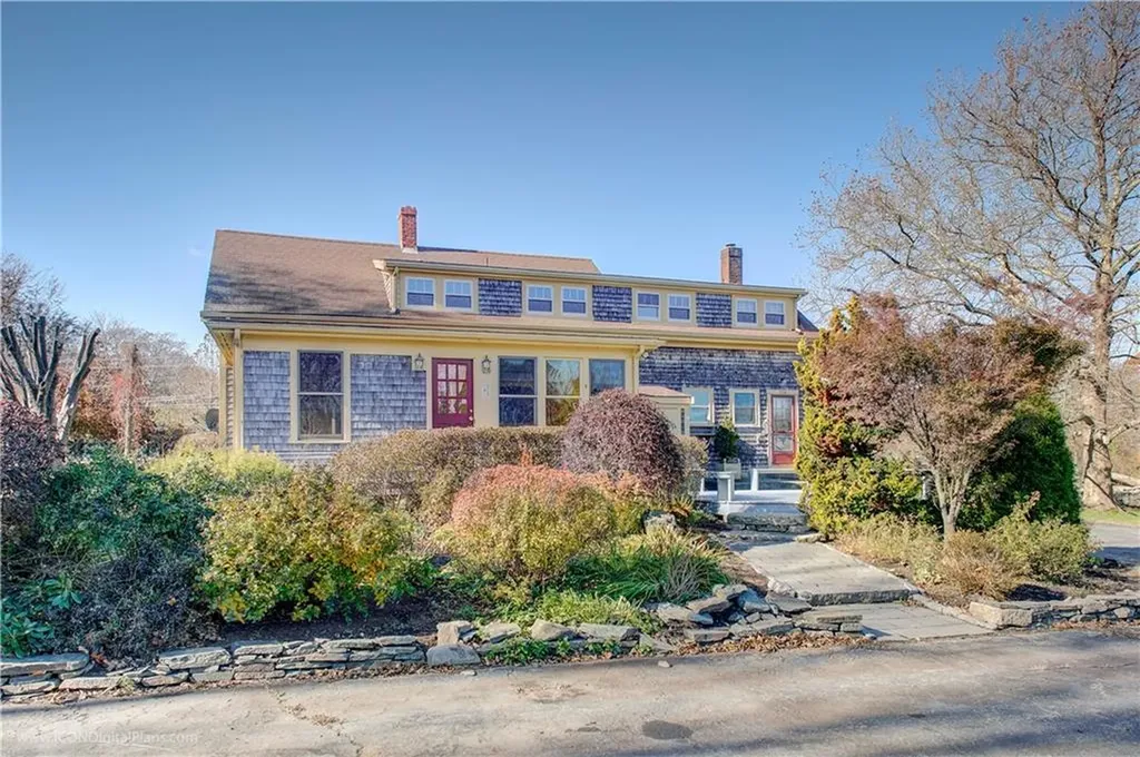 4168 Main Road Tiverton RI 02878