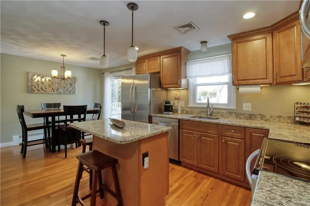 60 Country Hill Road Cumberland RI 02864