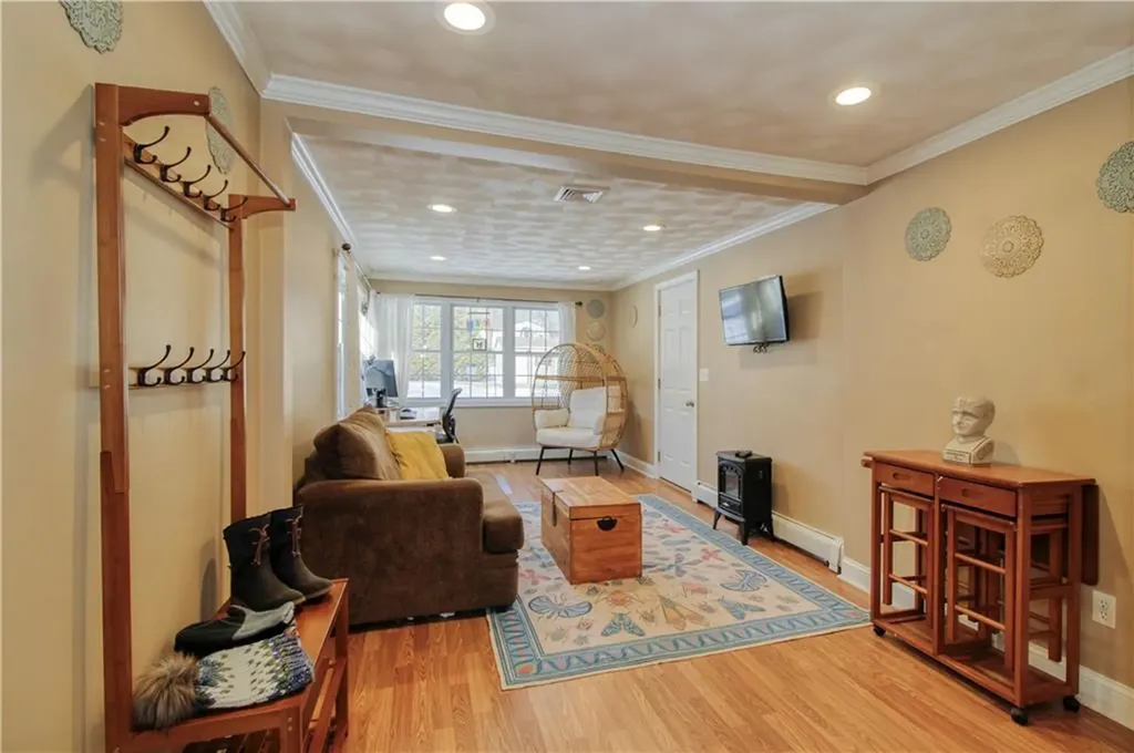 60 Country Hill Road Cumberland RI 02864