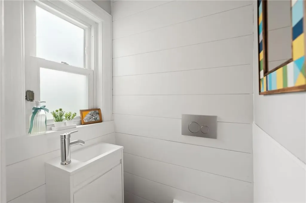 60 Elmcroft Avenue Providence RI 02908