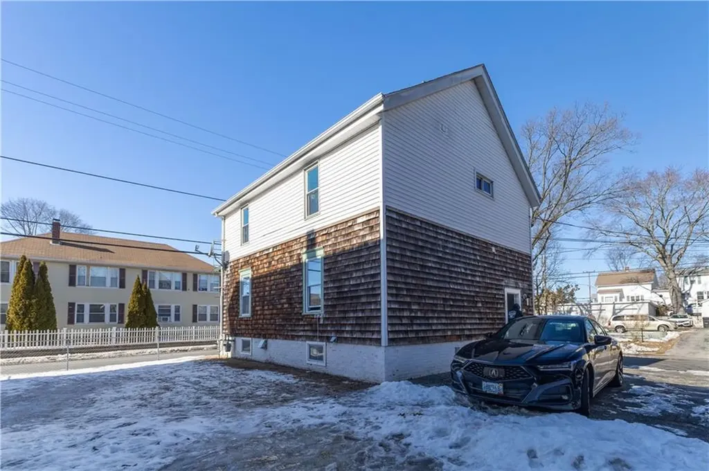 54 Morris Avenue Pawtucket RI 02860