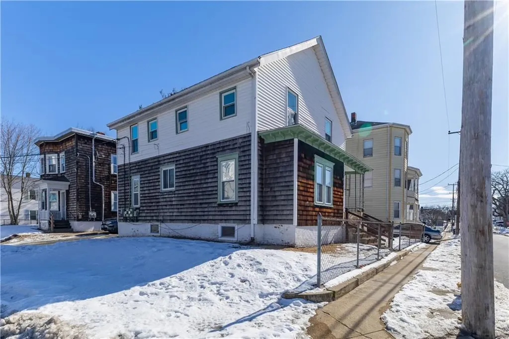 54 Morris Avenue Pawtucket RI 02860