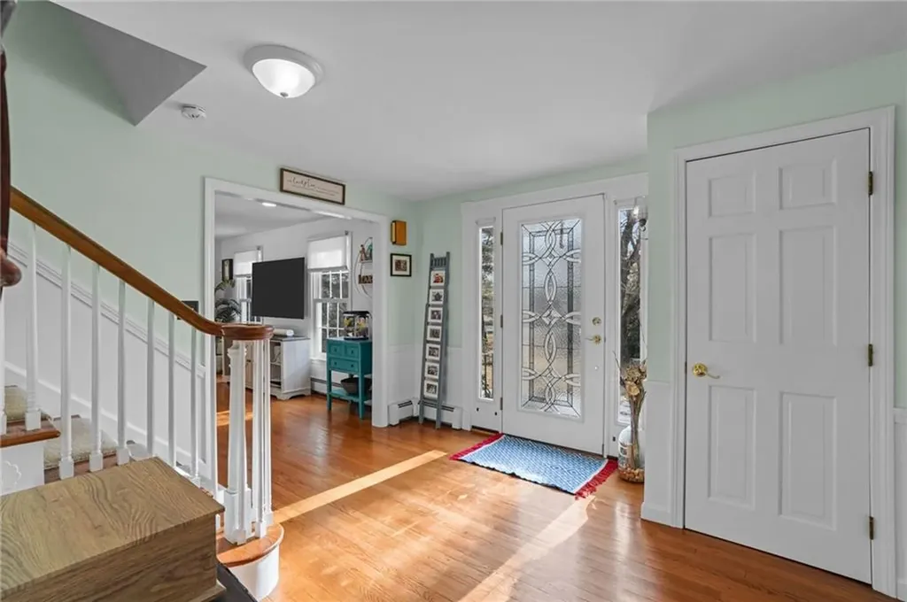 2794 Warwick Avenue Warwick RI 02889