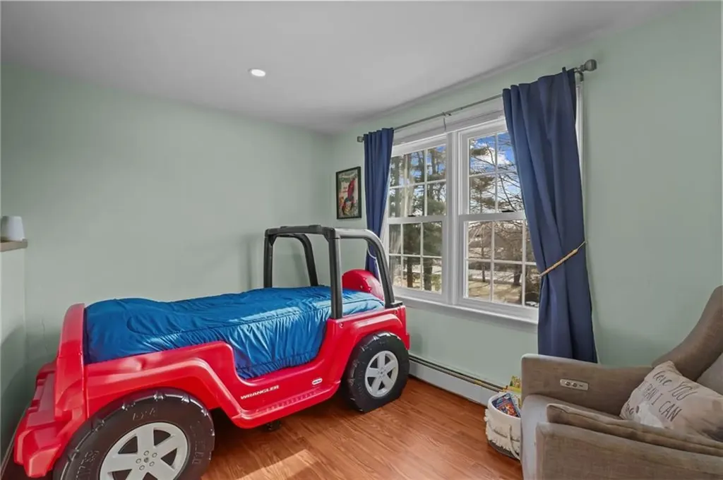 2794 Warwick Avenue Warwick RI 02889