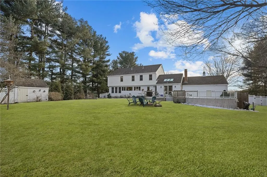 2794 Warwick Avenue Warwick RI 02889