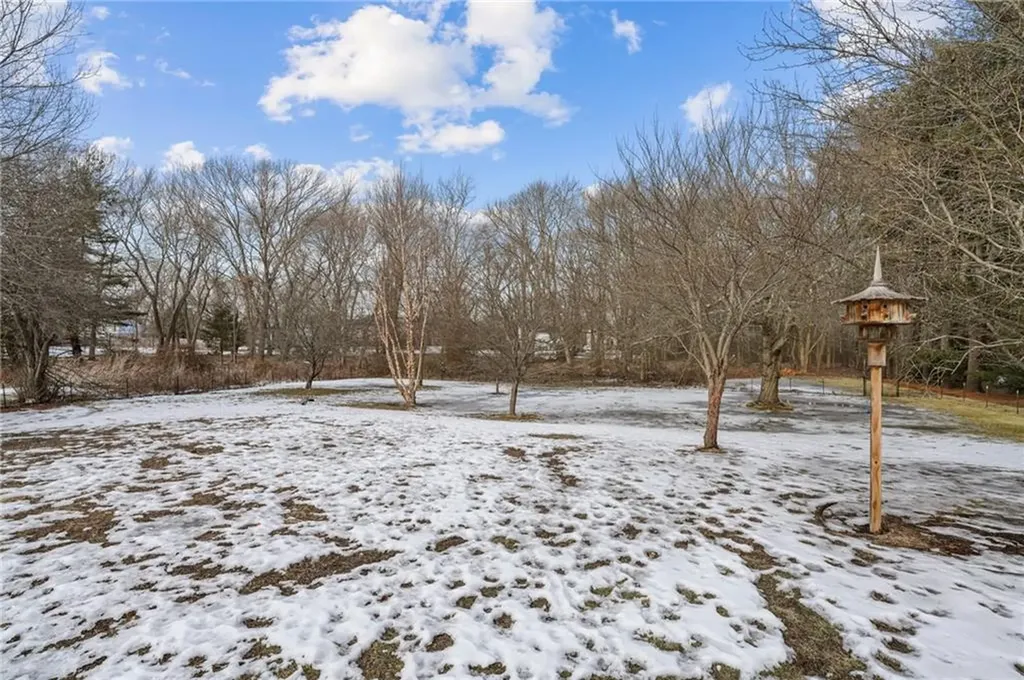 2794 Warwick Avenue Warwick RI 02889