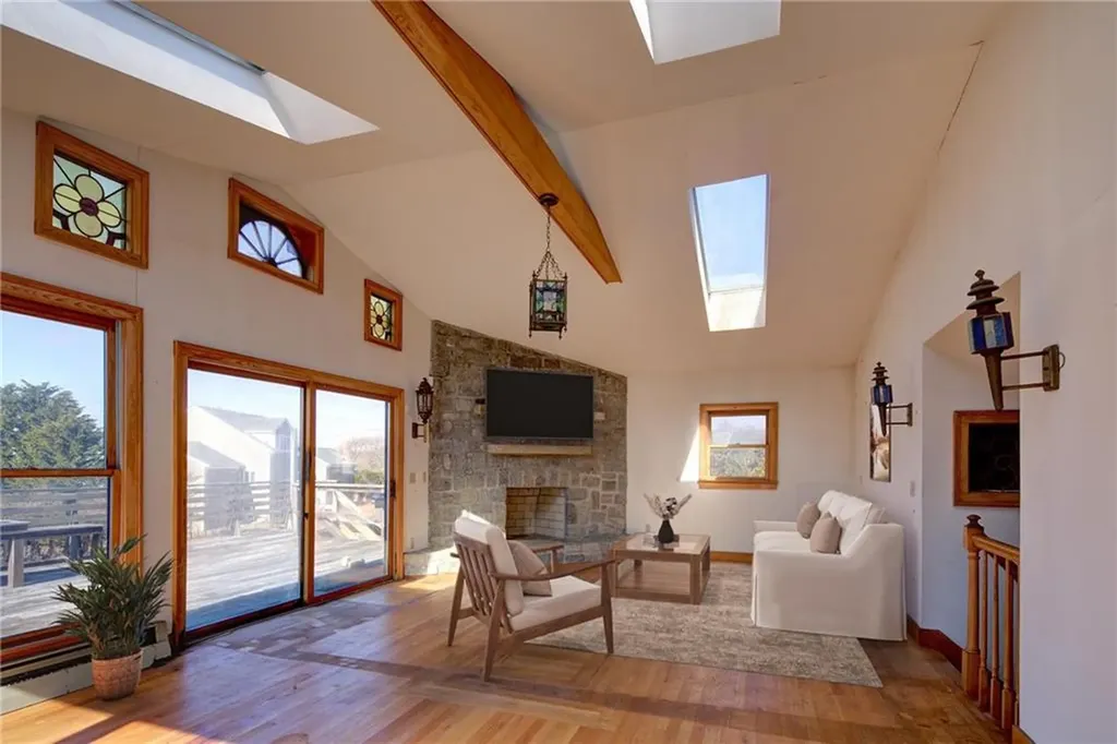 173 Coggeshall Avenue Newport RI 02840