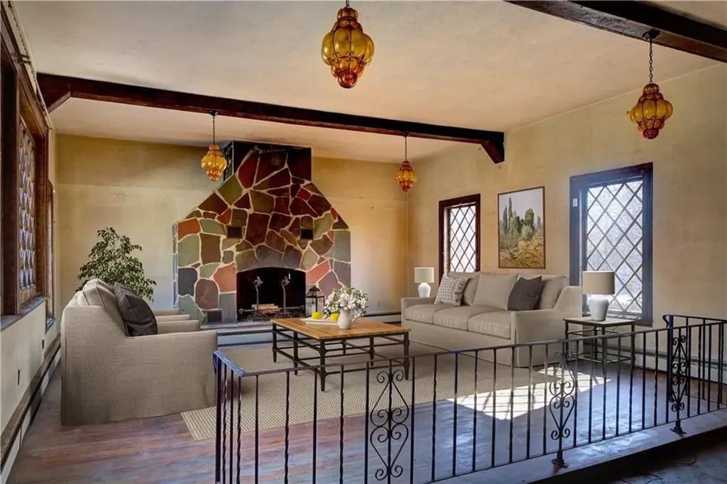 173 Coggeshall Avenue Newport RI 02840