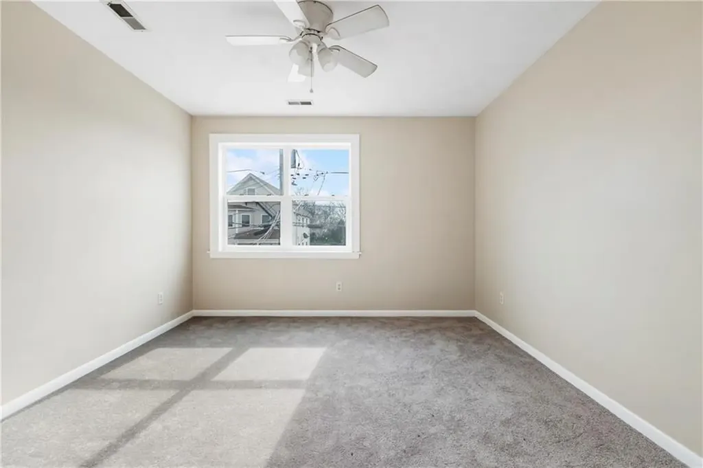 35 37 Seneca Avenue Pawtucket RI 02860