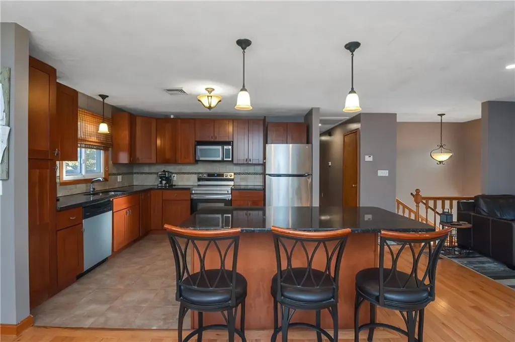 12 Price Lane Smithfield RI 02917